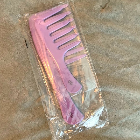 NIB MONAT 2-piece Comb with Drawstring Bag 💜 - Picture 3 of 3